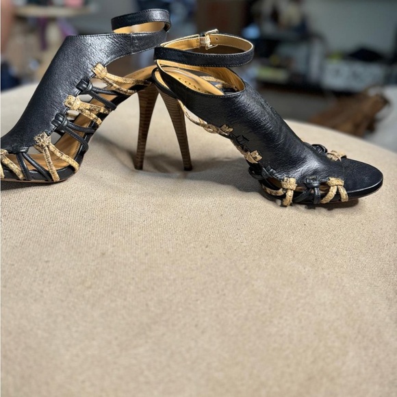 Coach Heels - Picture 2 of 6